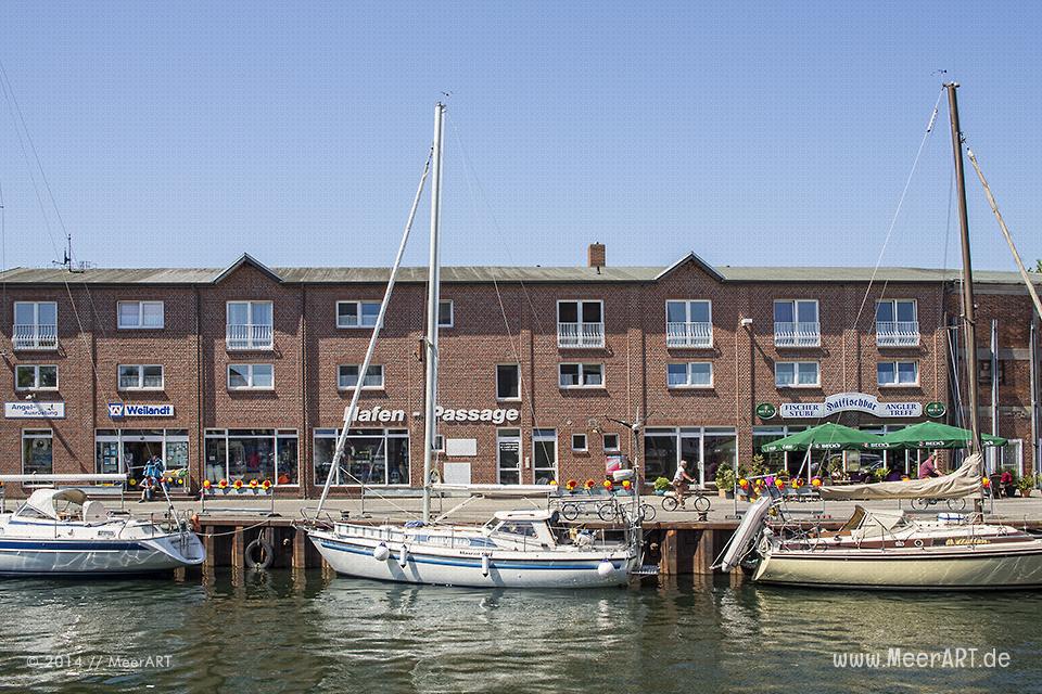 Der Erlebnis-Hafen Burgstaaken auf der schönen Ostseeinsel Fehmarn // Foto: MeerART